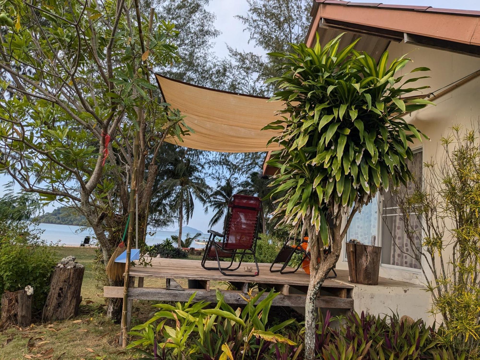 TK Beach Resort Koh Mak Exterior foto