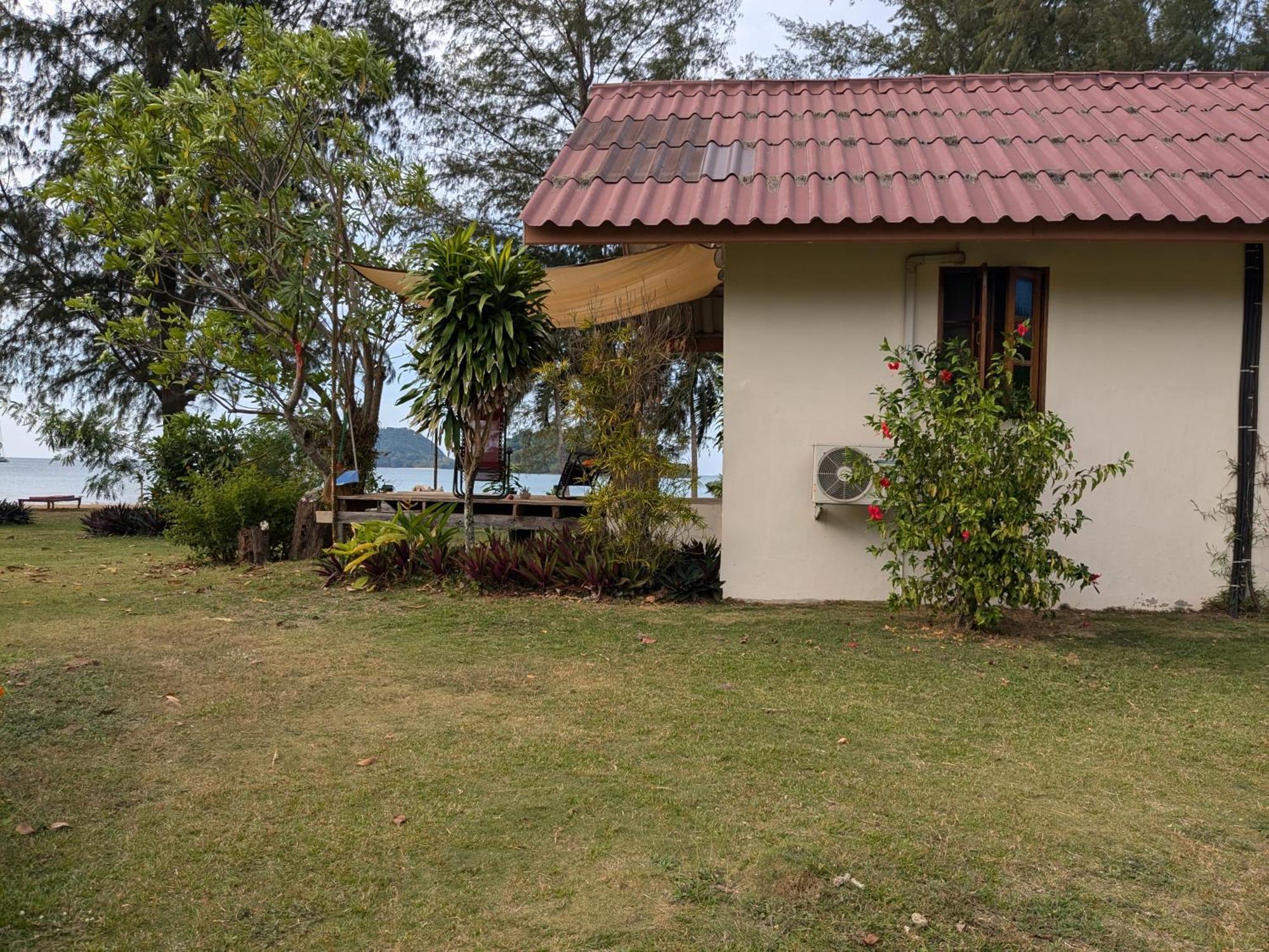 TK Beach Resort Koh Mak Exterior foto
